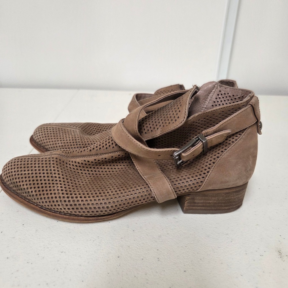 Vince Camuto Tan Perforated Suede Strappy Ankle Booties Womens 7.5 M EU 37.5
